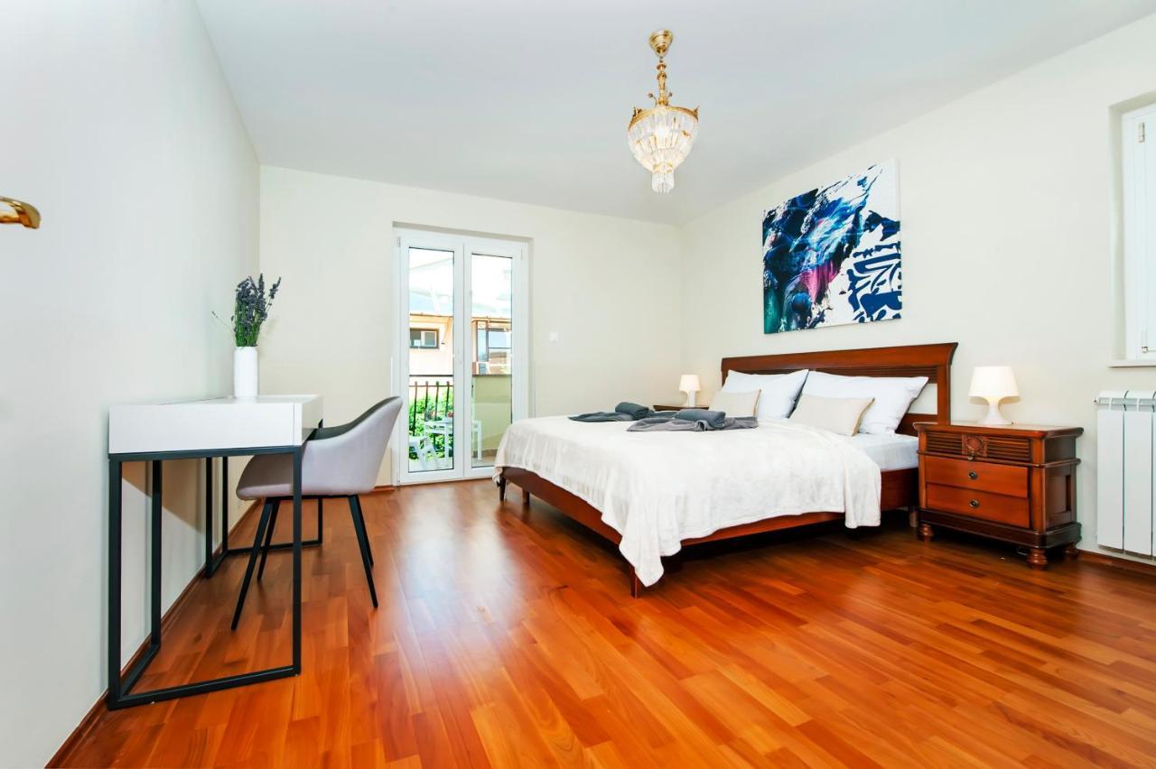 Francesco Apartman